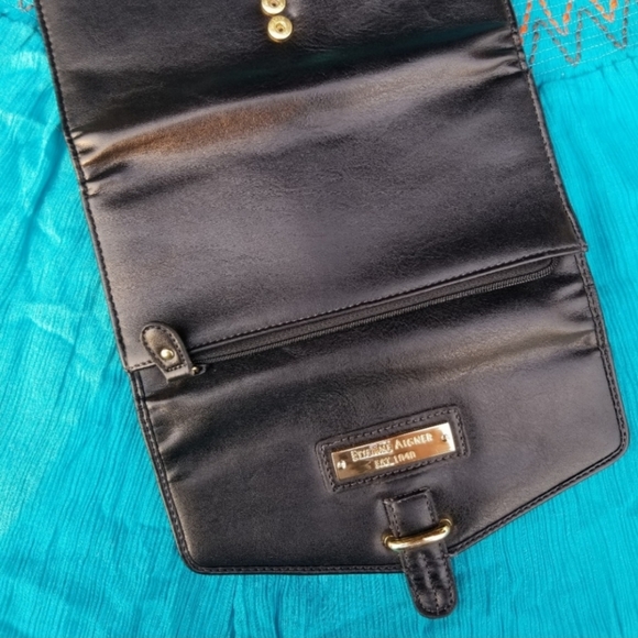 Etienne Aigner trifold wallet - Picture 5 of 5